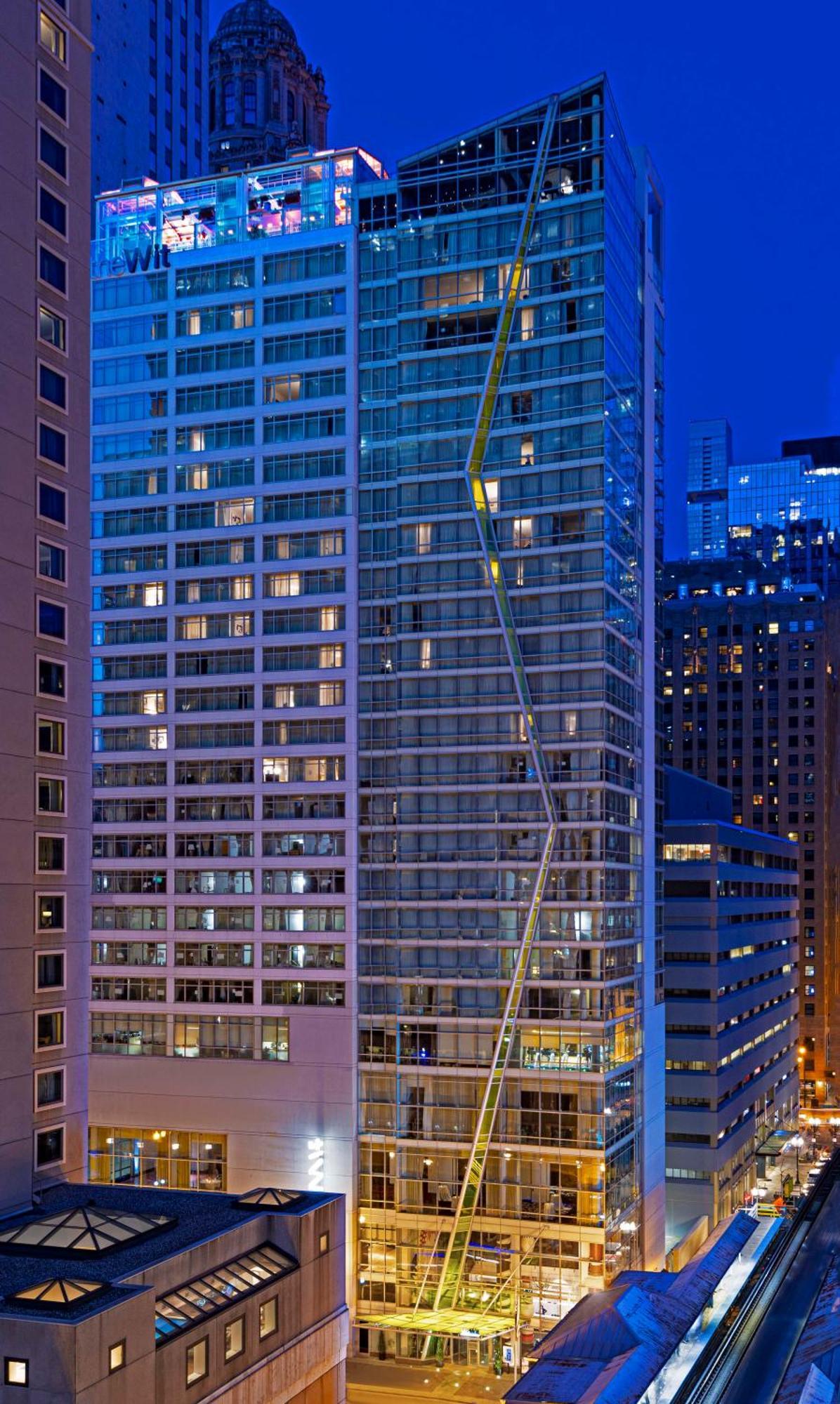 Thewit Chicago, A Hilton Hotel Ngoại thất bức ảnh